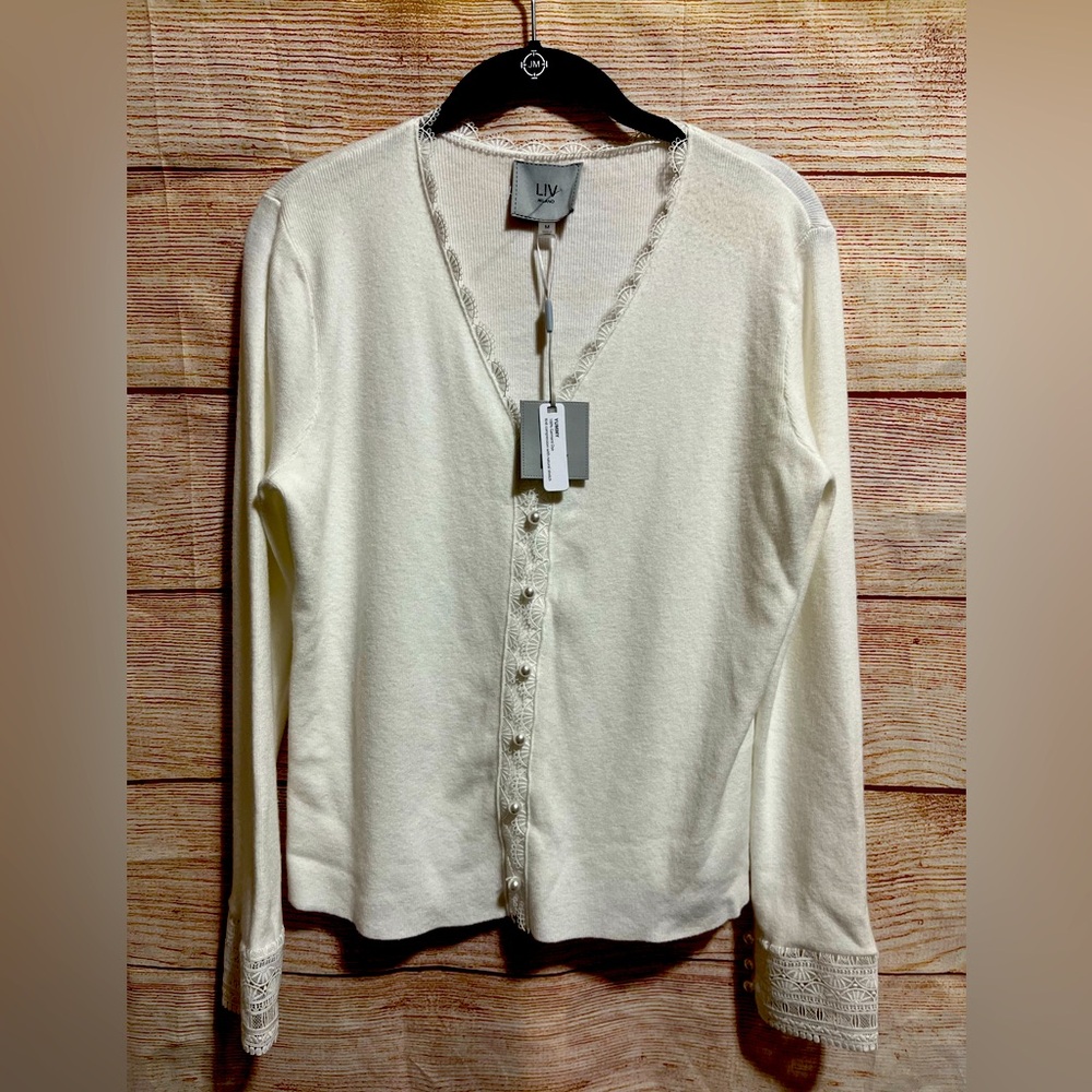 Liv Milano Cream Lace-Trimmed Sweater size medium. New with tags. Smoke free.